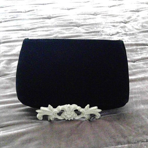 New Dolce & Gabbana Black Velvet Makeup Case Zip Cosmetic Bag Gold Sparkle Logo - Picture 2 of 4